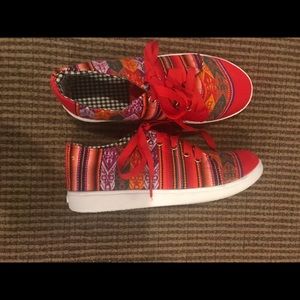 Red multi color woven sneakers from Peru
